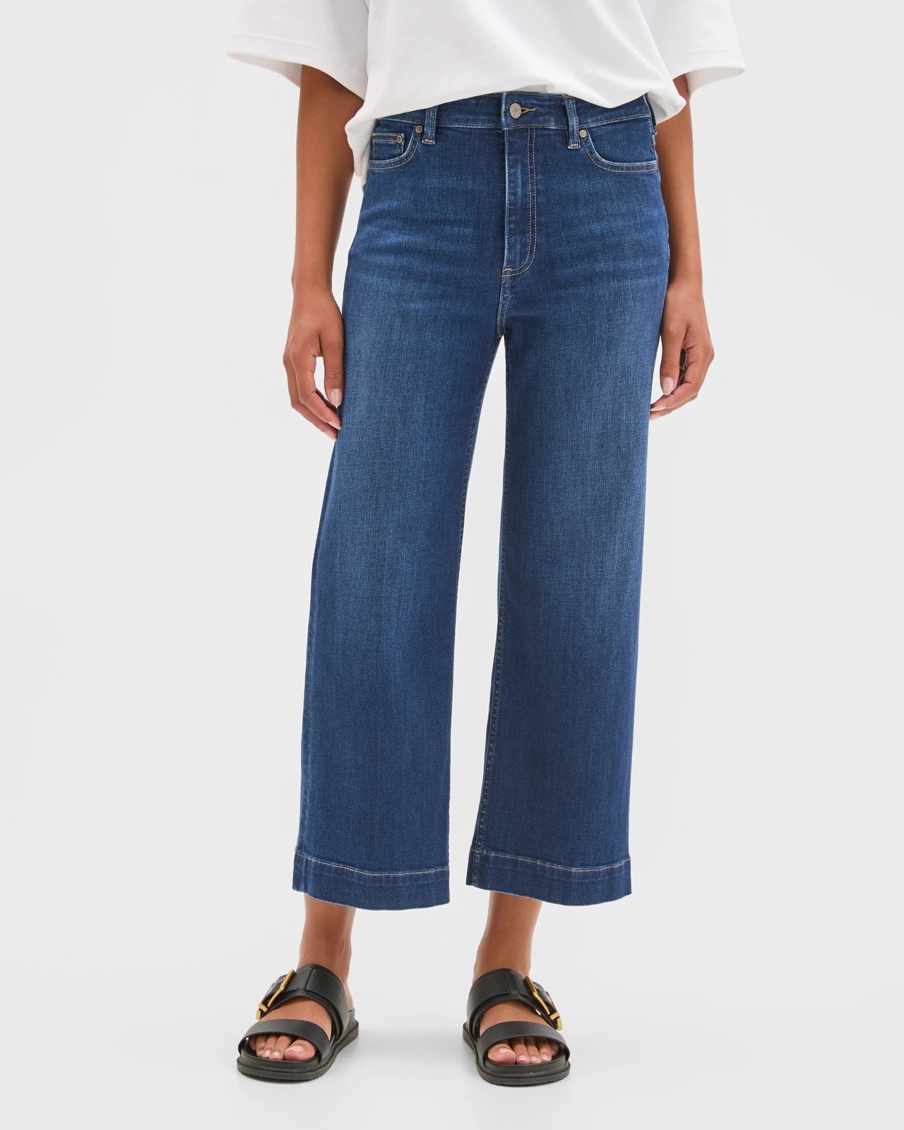 220_72043448_2+220T7204