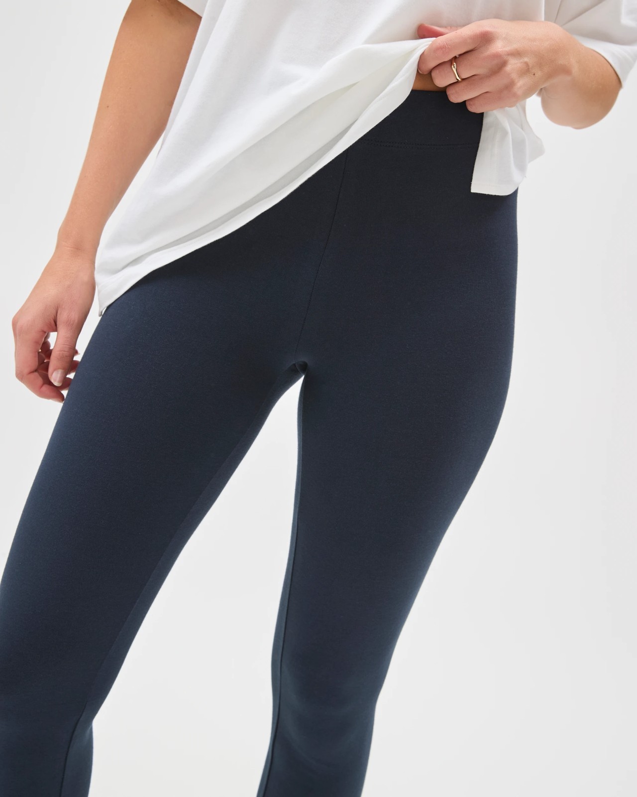 Active Australian Cotton 3/4 Length Stretch Leggings - Navy Blue 5 of 5