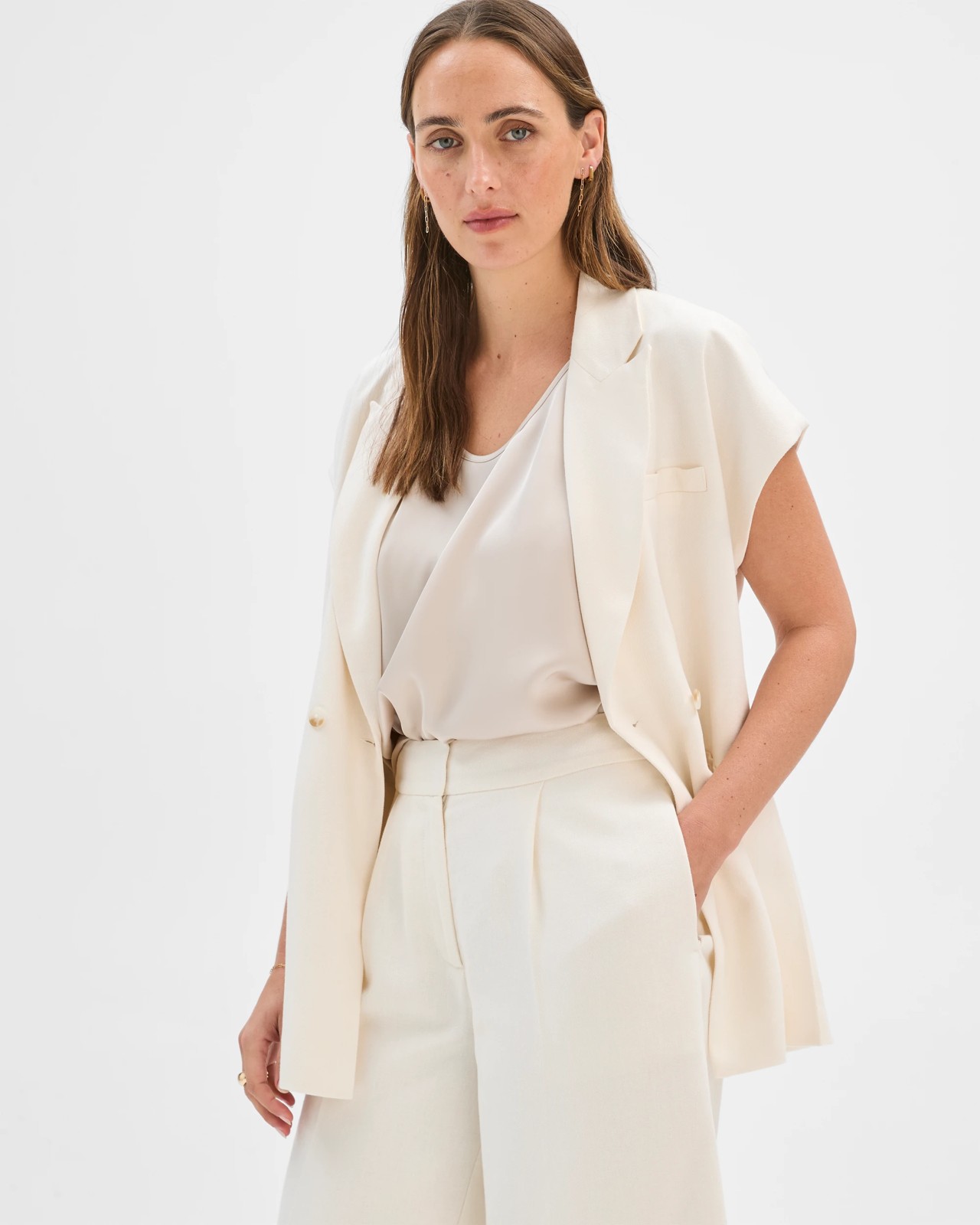 Preview Tailored Bermuda Shorts - Cloud Dancer 5 of 5