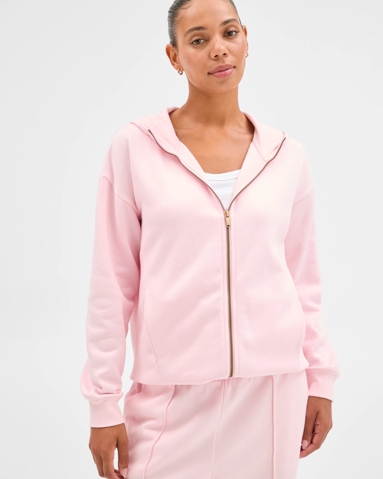 230_72089644_5+230T7208