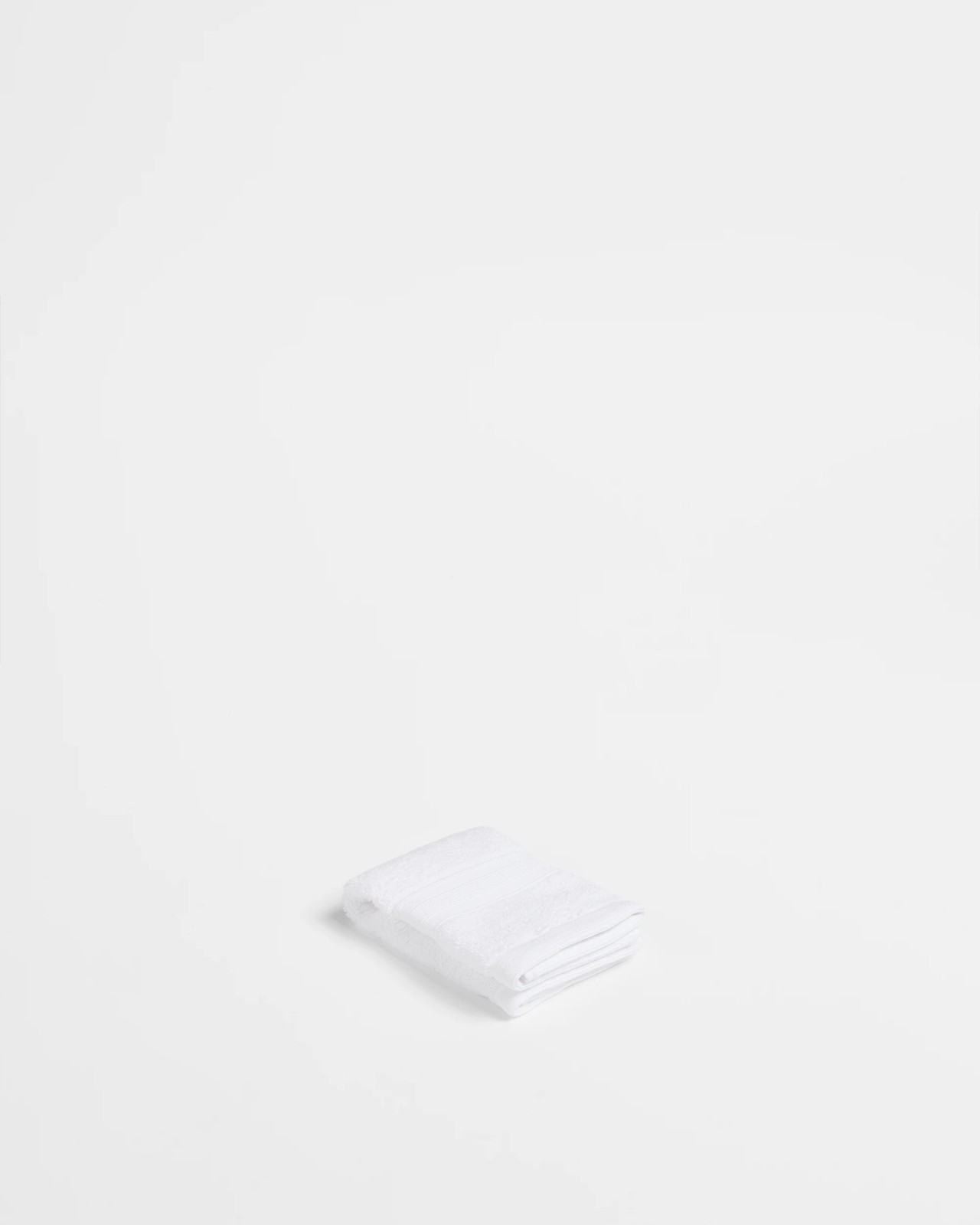 590_71696133_2+590T7169