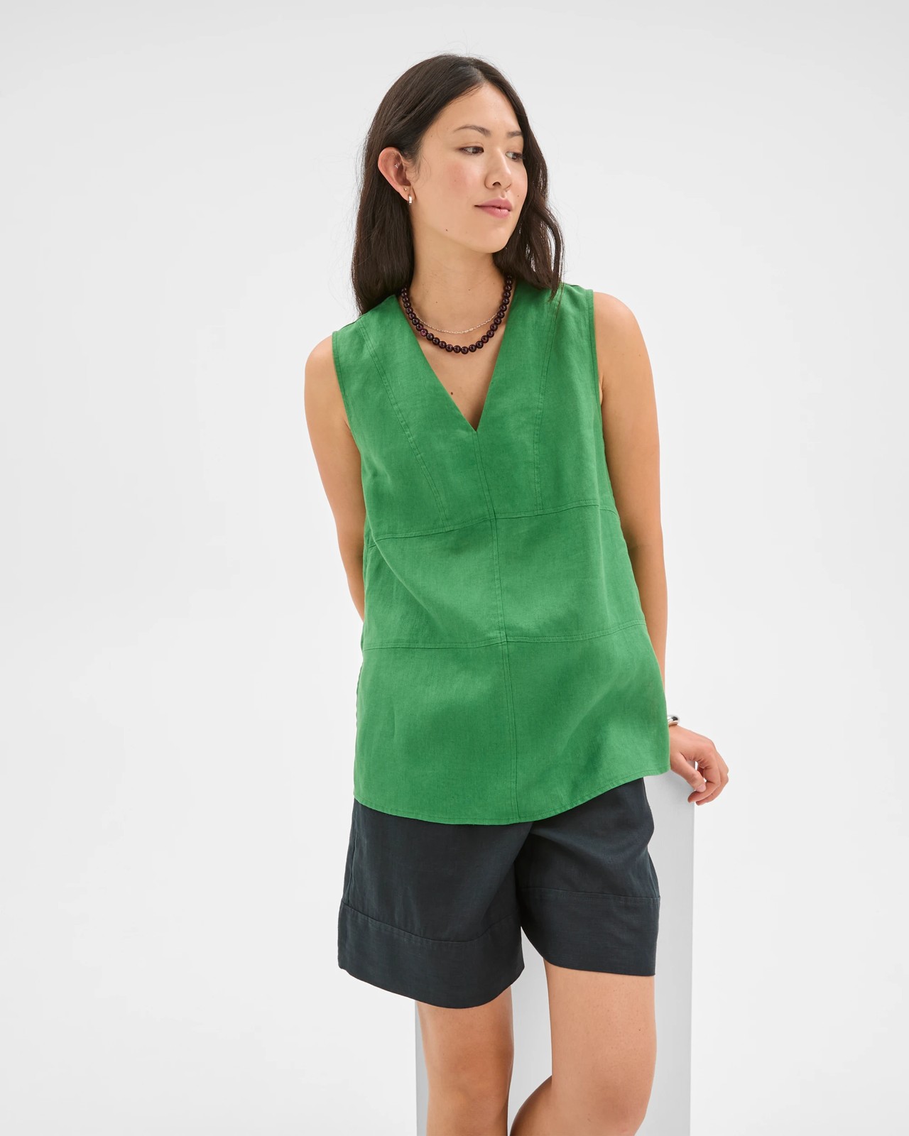 European Linen Sleeveless Tunic - Verdand Green 3 of 6
