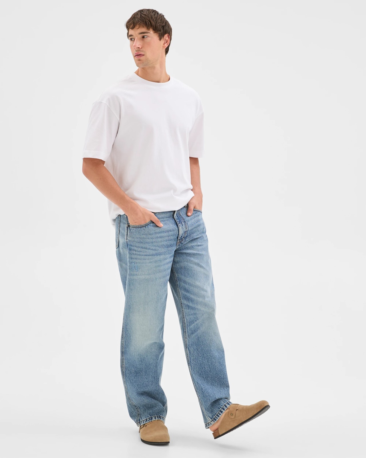 Commons Loose Fit Barrel Leg Denim Jeans 2 of 6