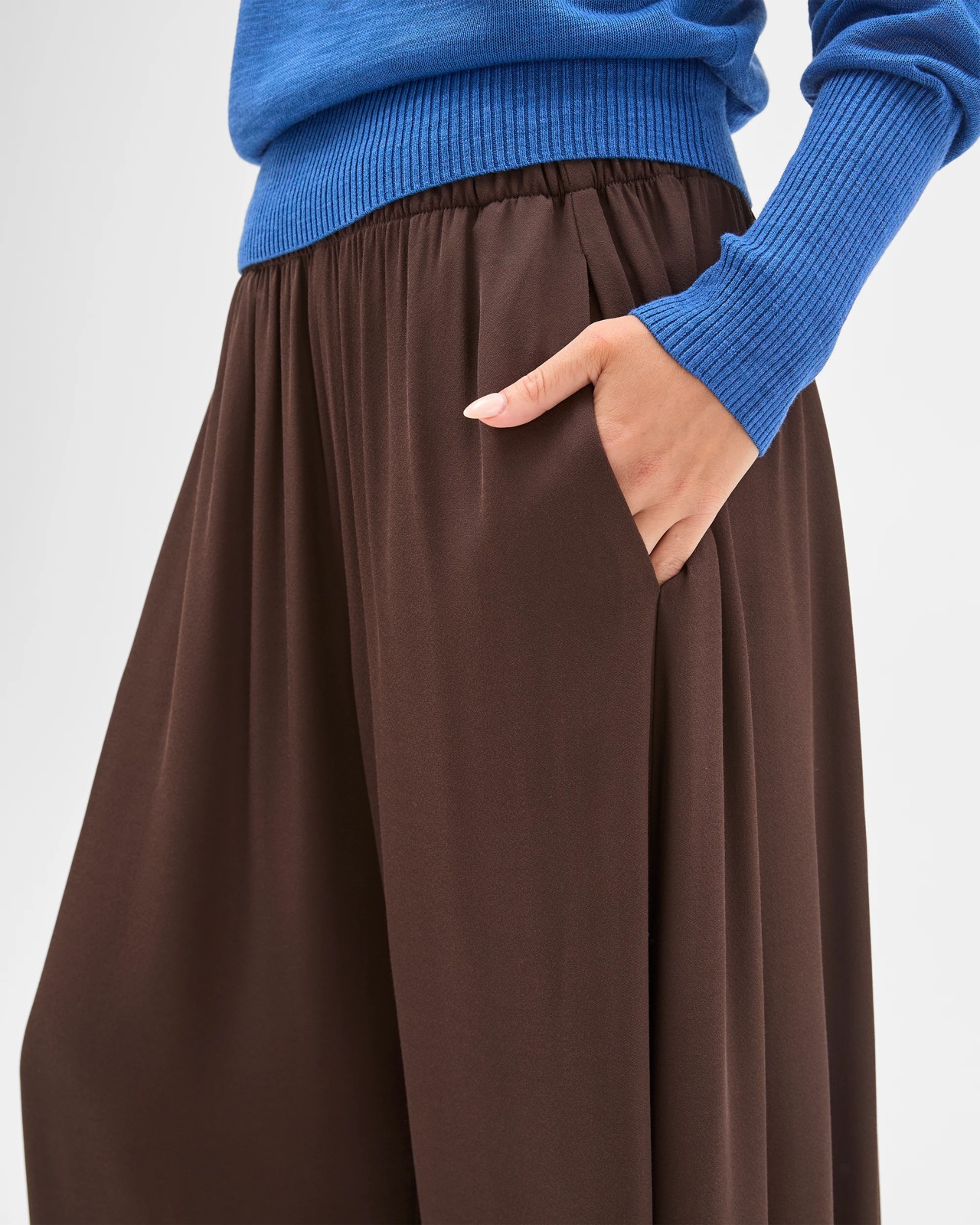 Lily Loves Tulip Pants - Truffle 4 of 5
