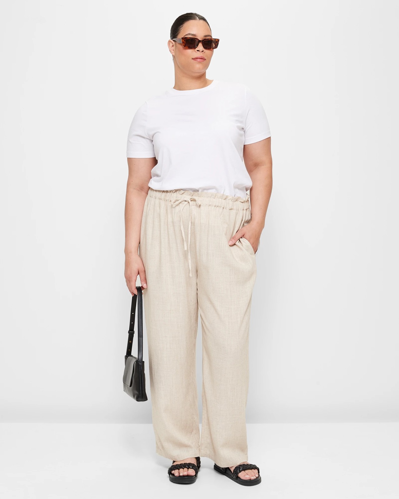 Australian stylists call Kmart's $20 'Wide Leg Linen Blend Pants