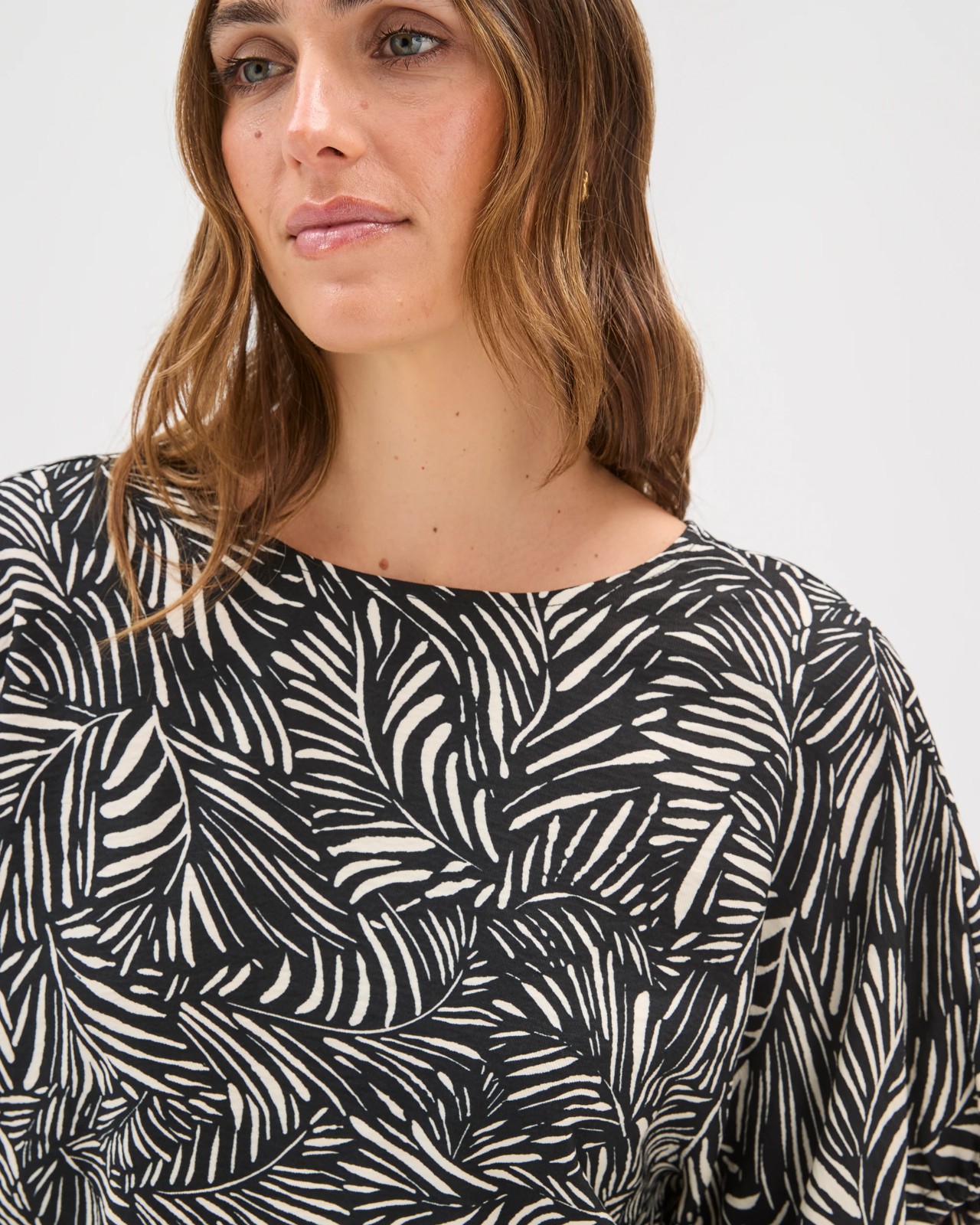 Short Sleeve Tie Detail Blouse 5 of 5