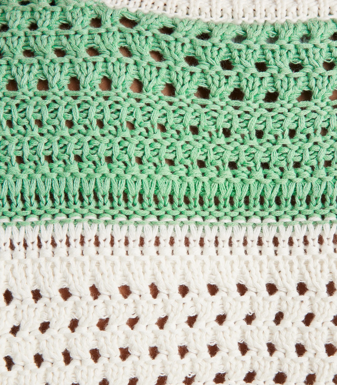 250_67265732_5+23F2A9