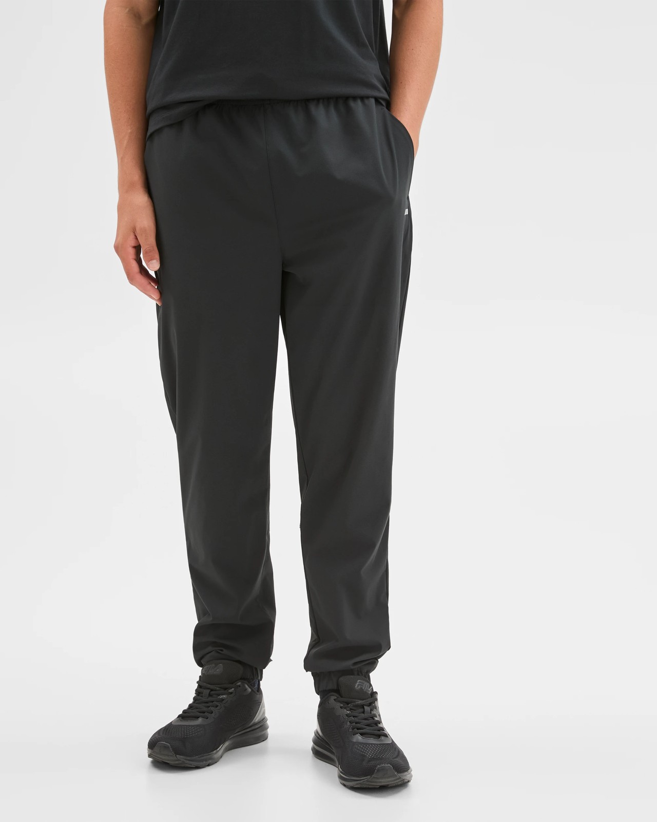 Active Core Woven Pants 3 of 6