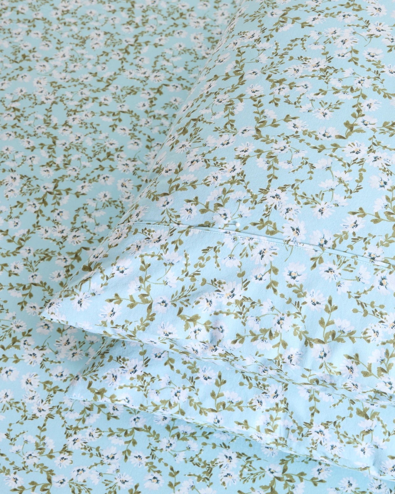 Ditsy Daisy Printed Australian Cotton Mix & Match 2 Pack Standard Pillowcases 2 of 3