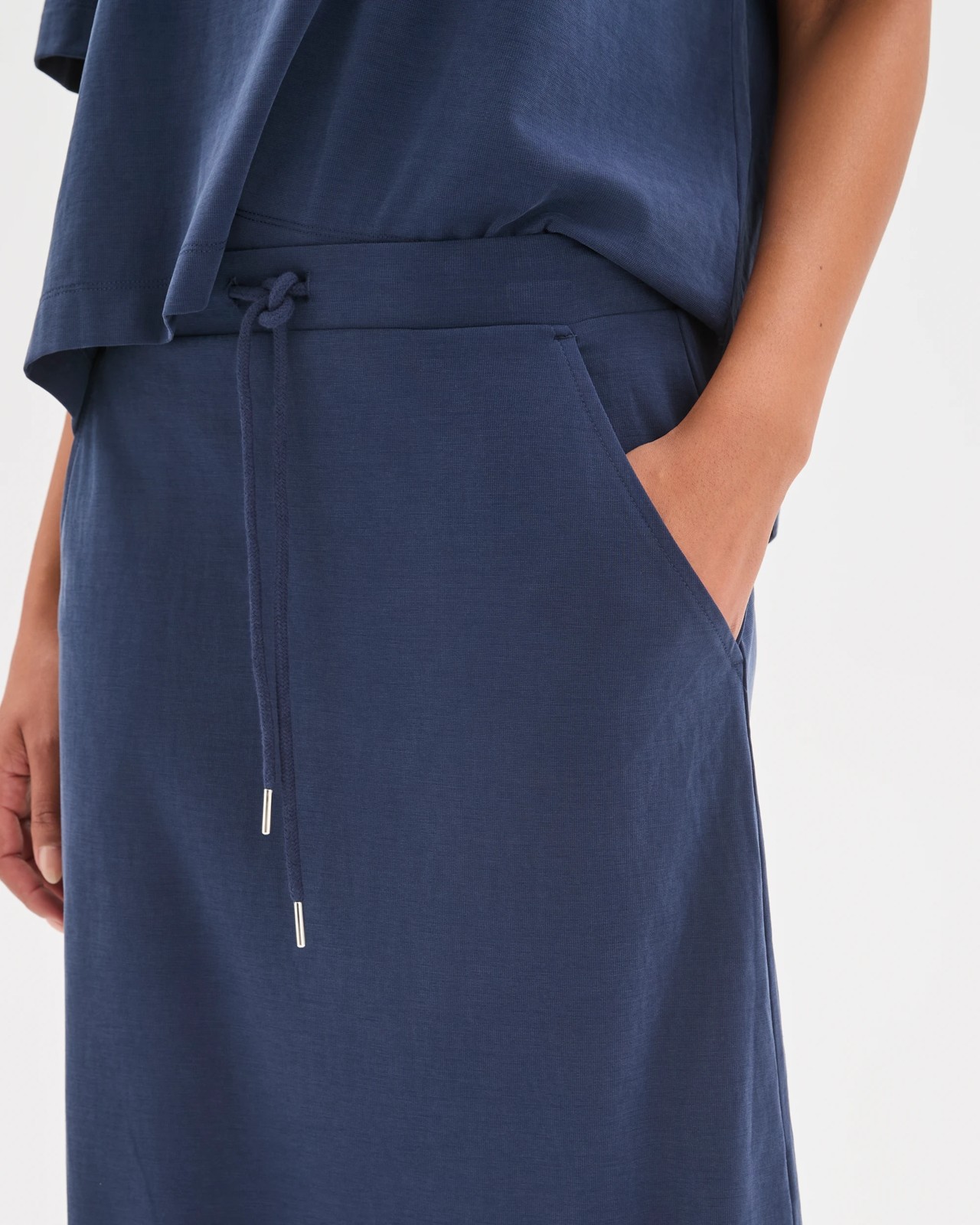 Relaxed Drape Maxi Skirt - Navy 4 of 6