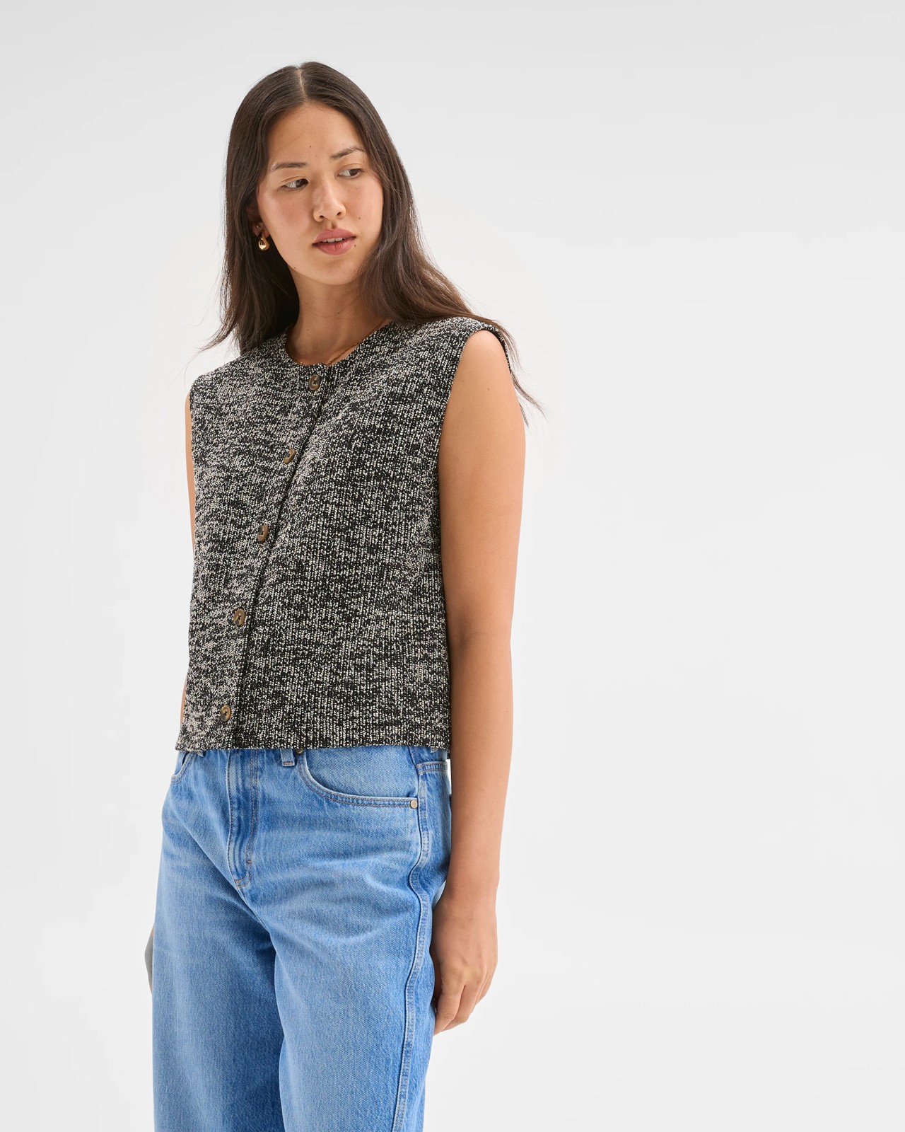 220_71949116_4+220T7194