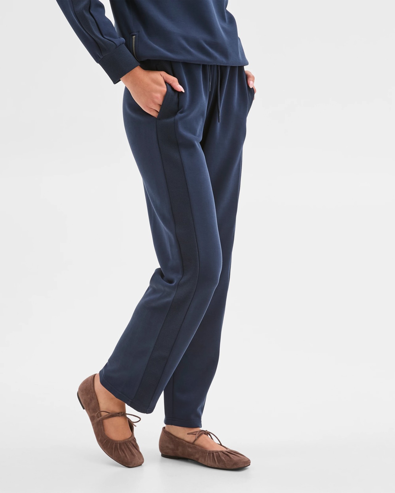 Petites Active Studio Lounge Panel Pants 3 of 5