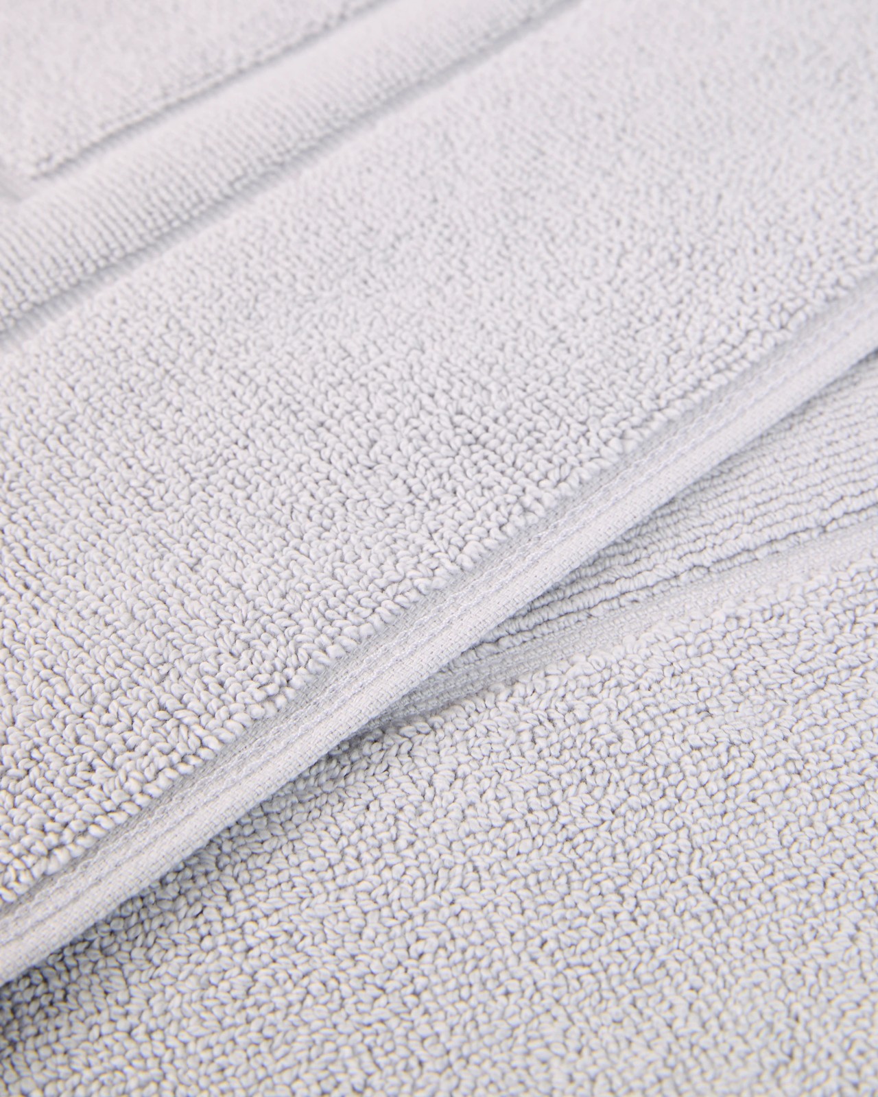 590_71696041_2+590T7169