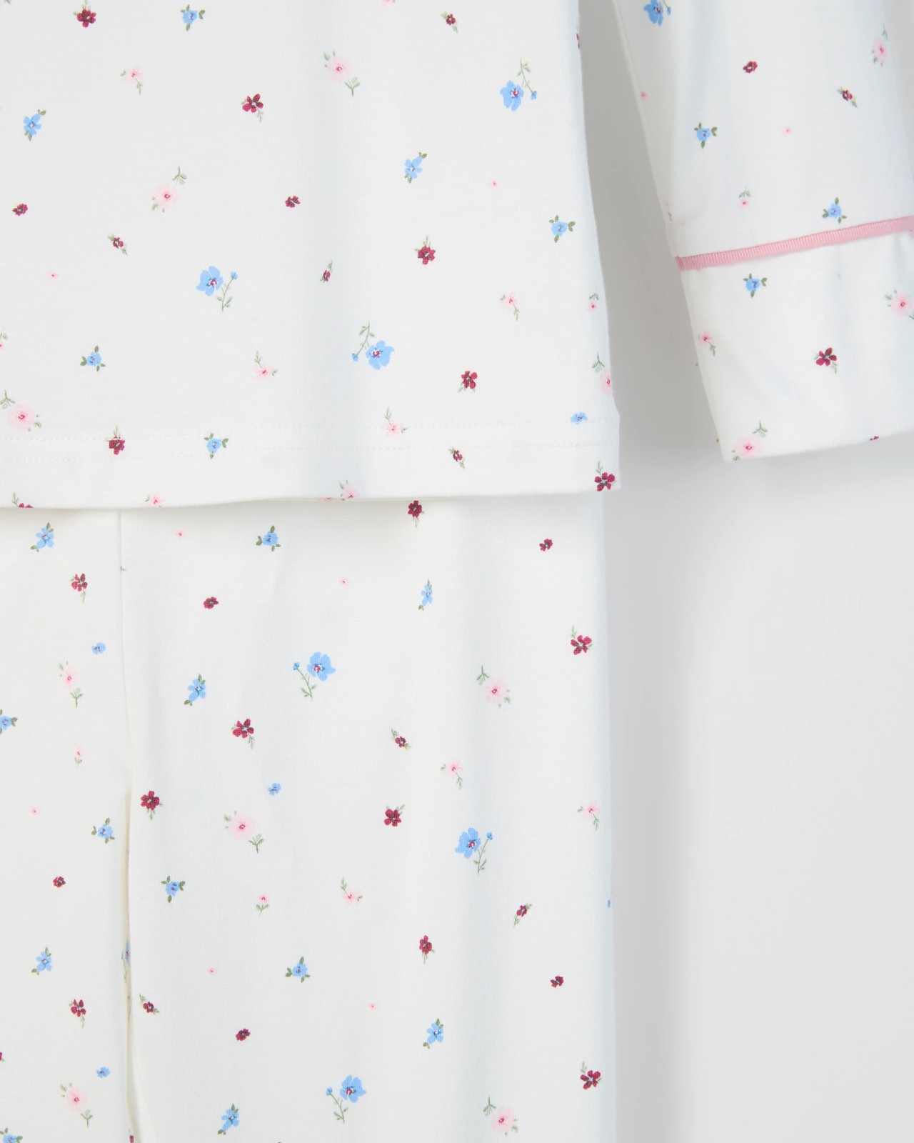 370_72154779_3+370T7215