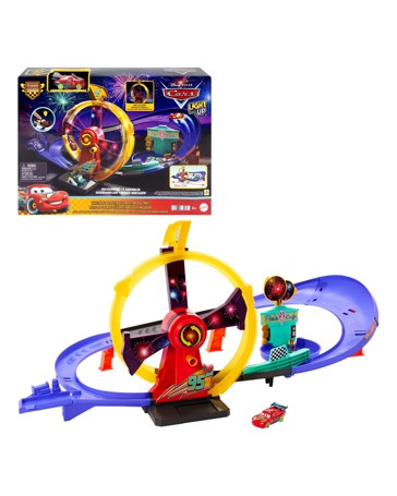 Disney And Pixar Cars Race To Celebrate Lightning Mcqueen Celebration Raceway Playset & Toy Car