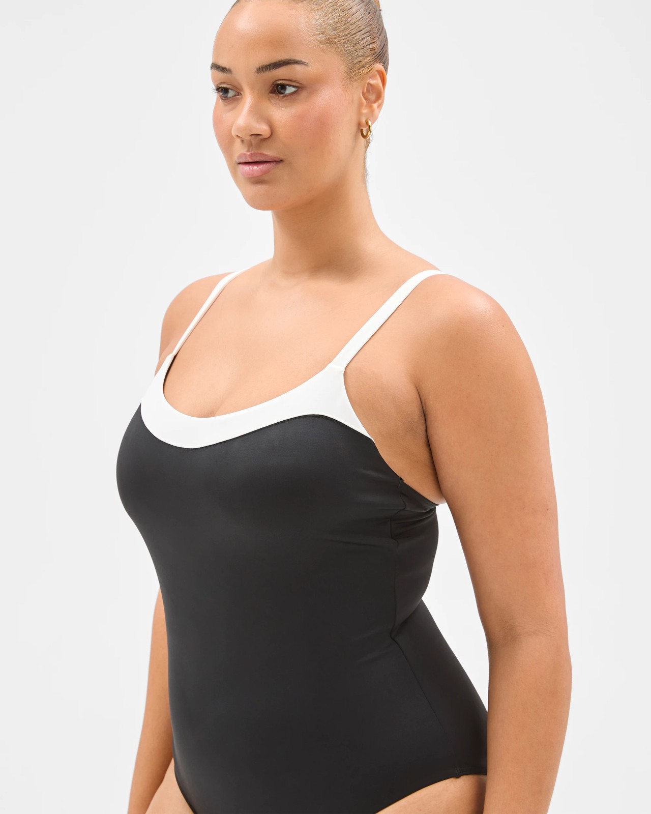 Resort Two Tone Sculpting One Piece Swimsuit 3 of 5