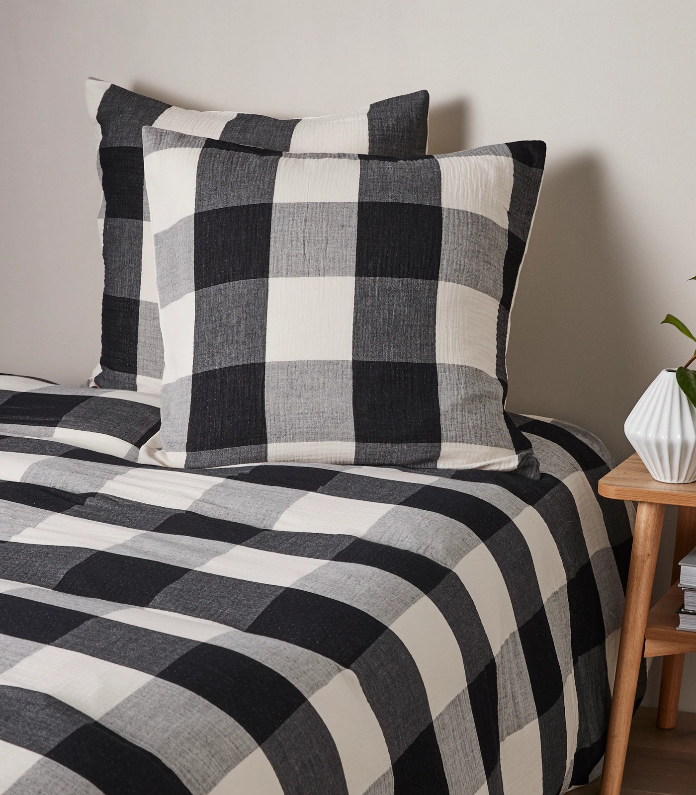 Gingham checkered pattern Euro pillow sham