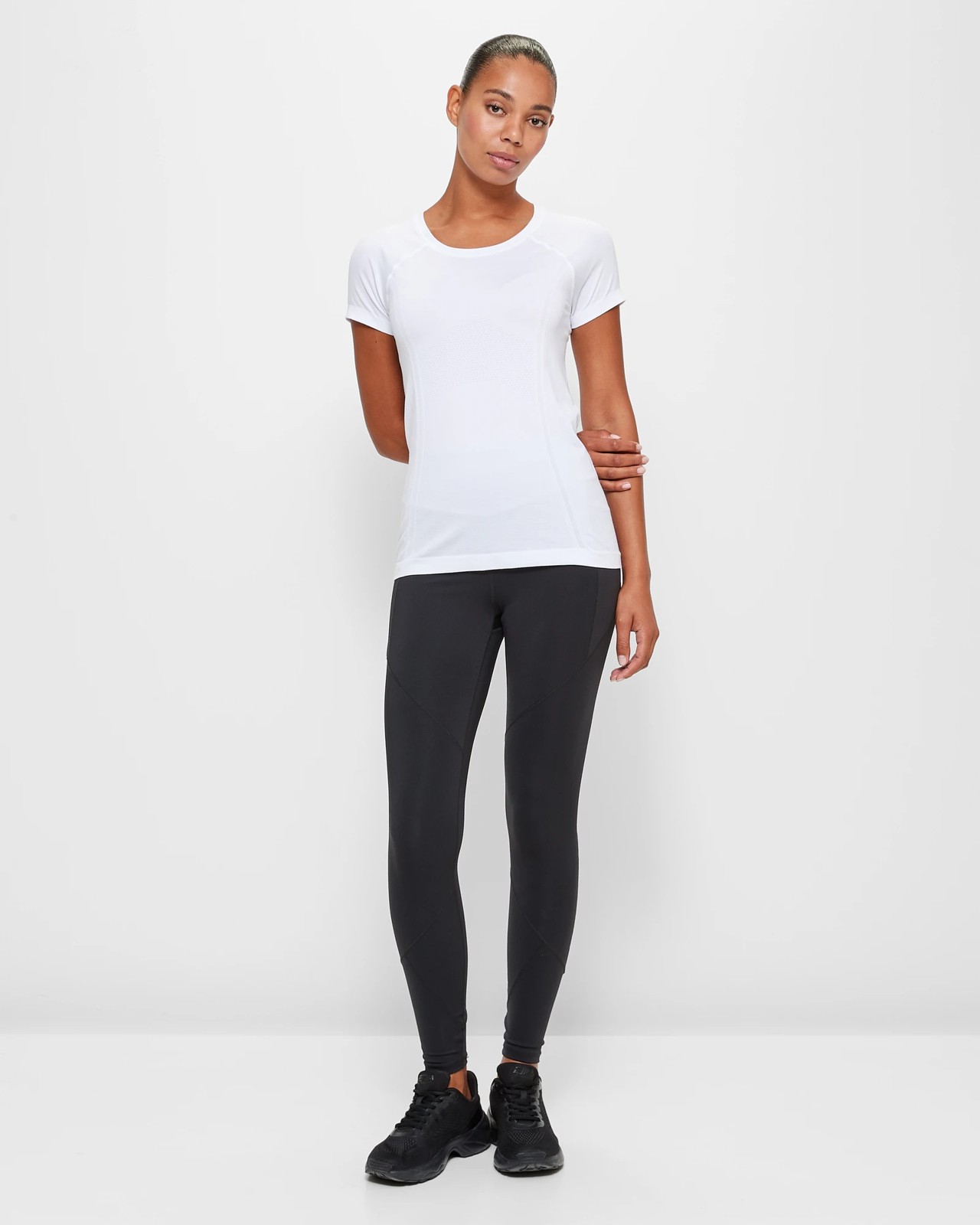 230_69029813_2+27E7D1