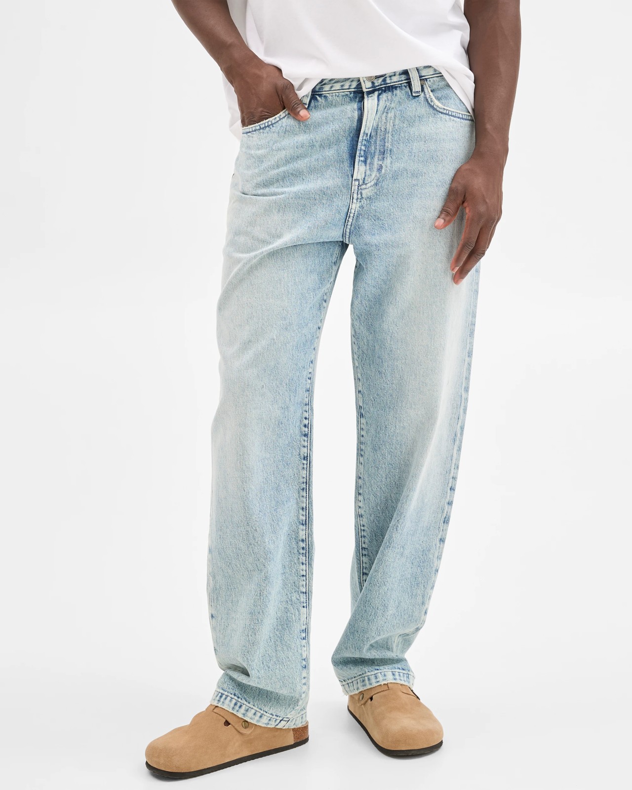 Commons Loose Fit Denim Jeans - Light Indigo Tint 4 of 6