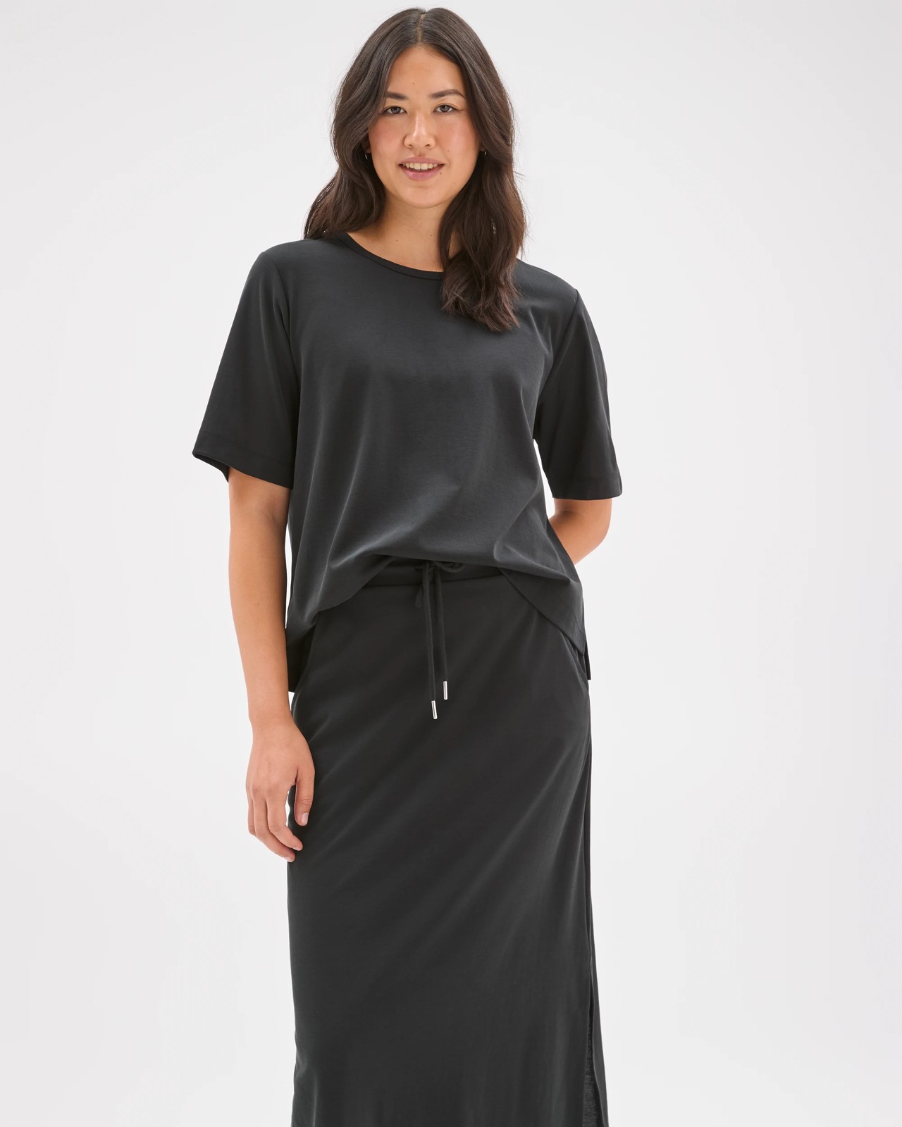 Relaxed Drape Maxi Skirt - Black 3 of 5