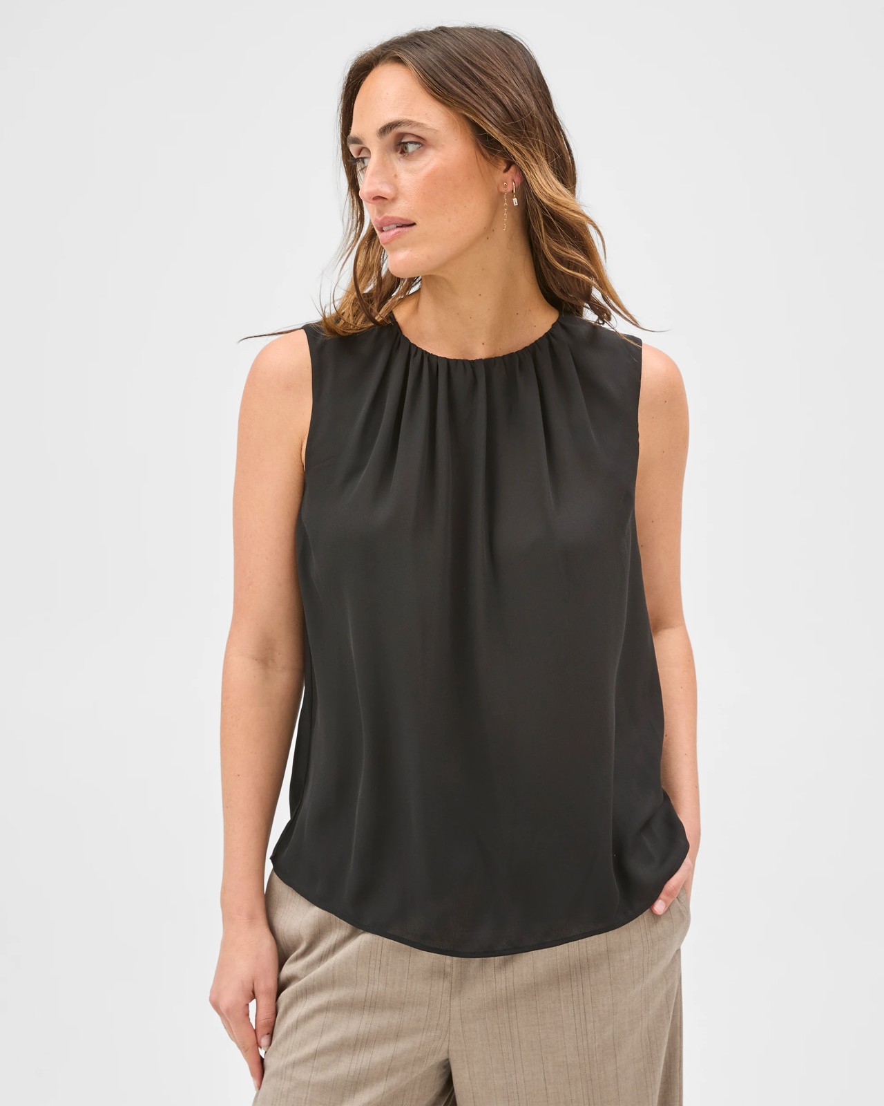 Preview Sleeveless Gathered Neck Blouse - Black 5 of 5