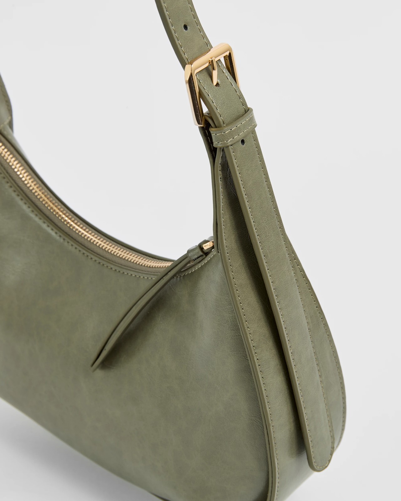 160_72183403_2+160T7218