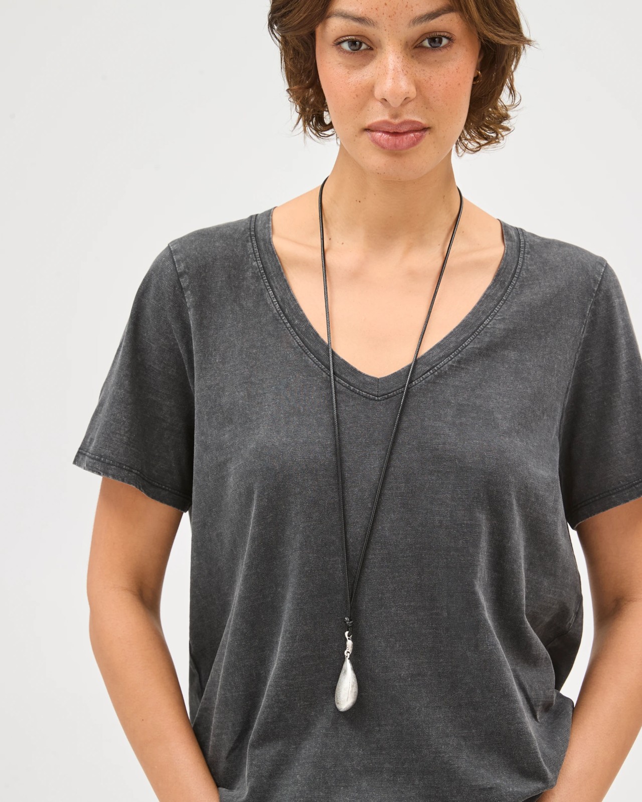 Australian Cotton Slub Relaxed V-Neck T-Shirt - Black Acid 3 of 5