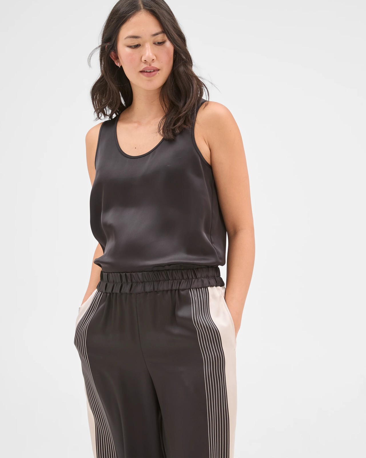 Preview Satin Pants 4 of 5