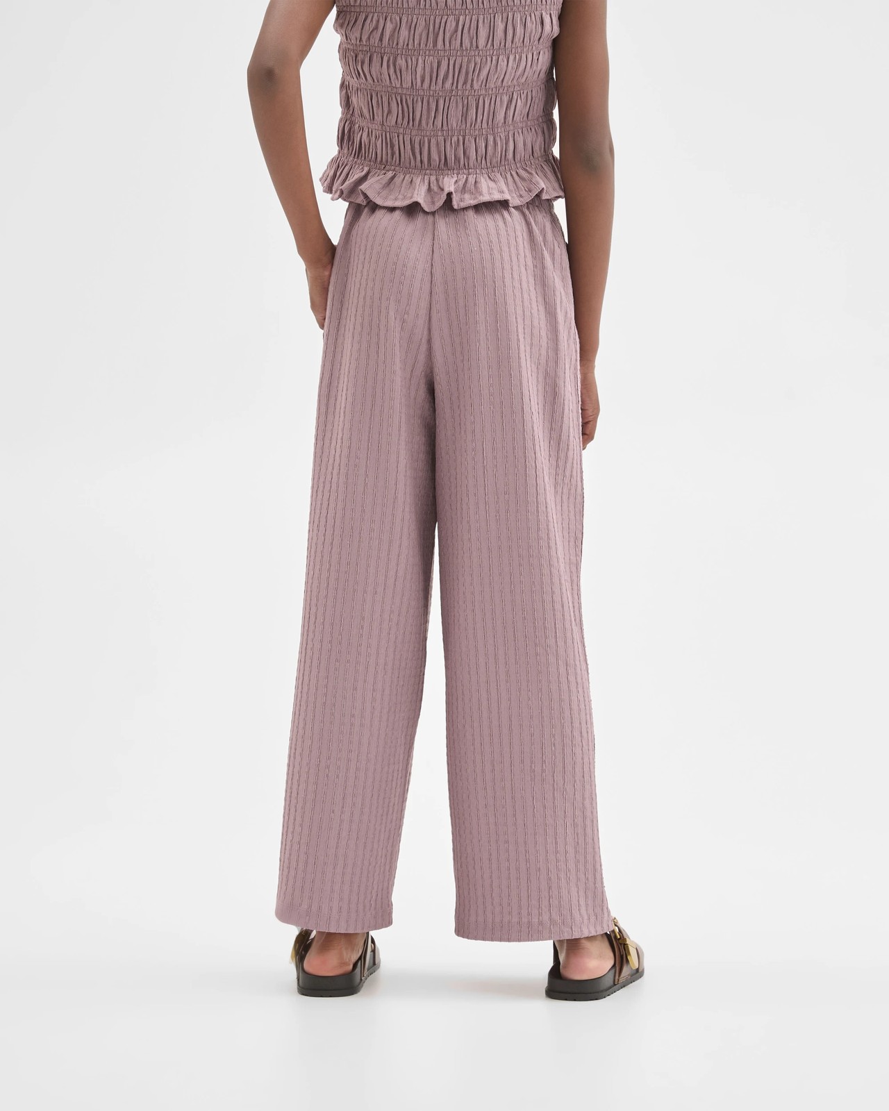 320_71838014_4+320T7183