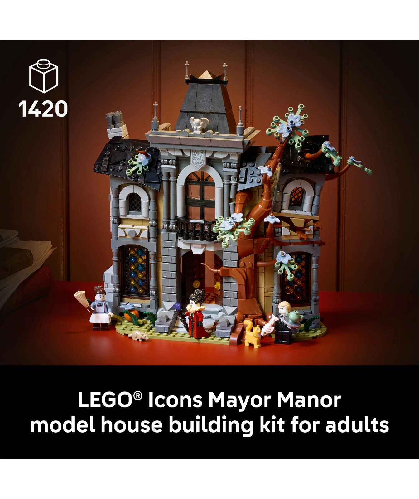 LEGO® Icons Mayor Manor 11383 2 of 5