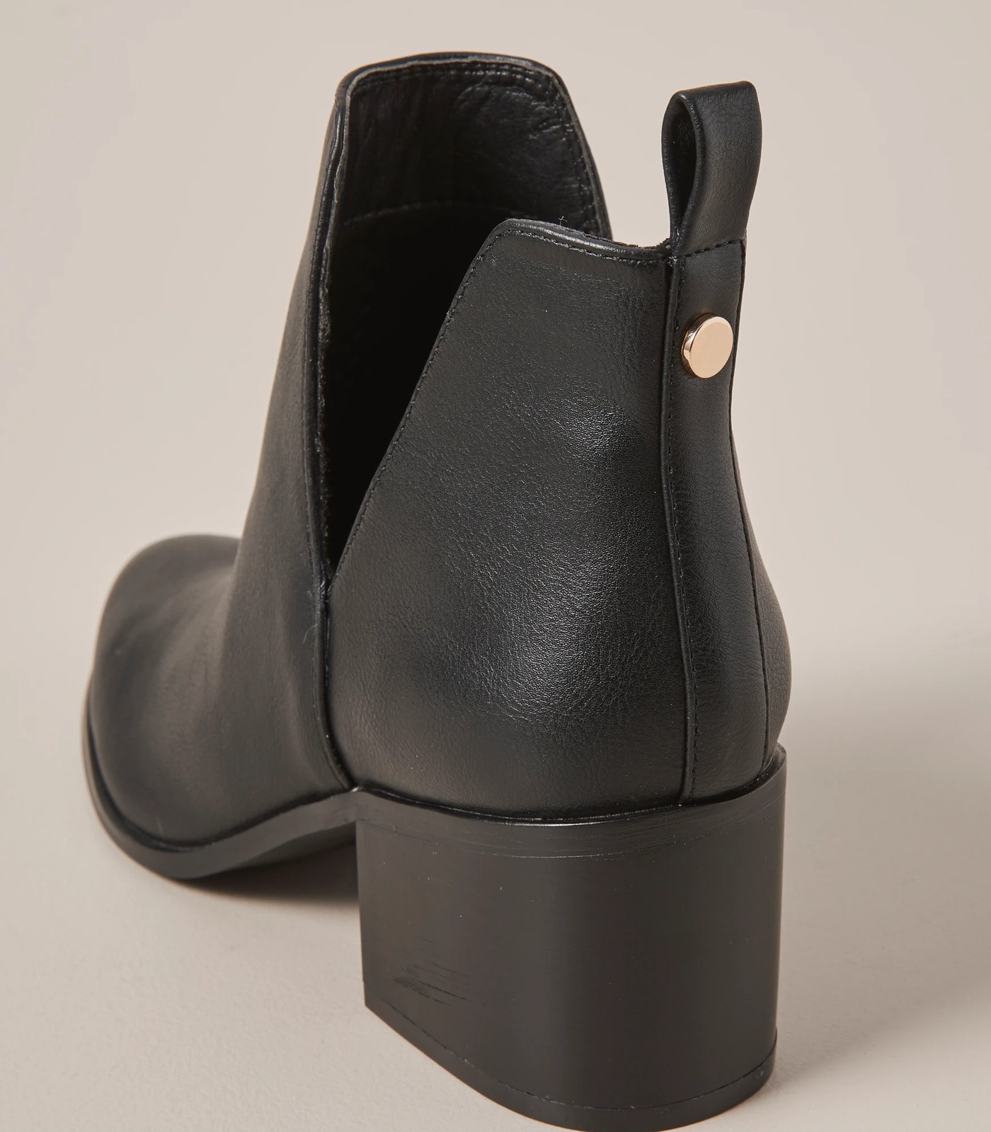 Seychelles offstage chelsea outlet boots black