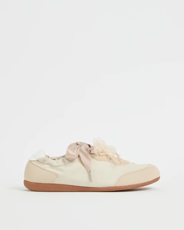 Elasticated Back Sneakerinas - Nella