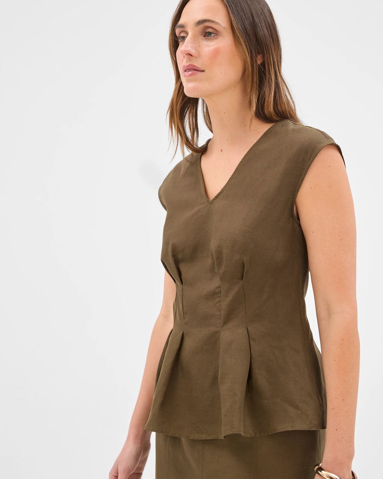 Preview Tania Sleeveless Tuck Waist V-Neck Tunic Top 3 of 5
