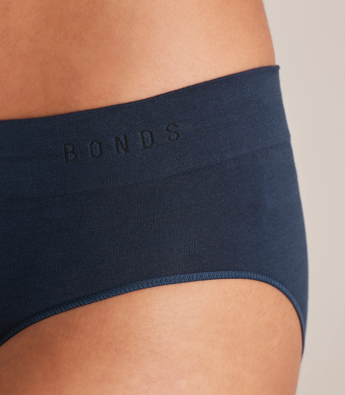 Bonds Seamless Midi Briefs; Style: WWGCT 3 of 3