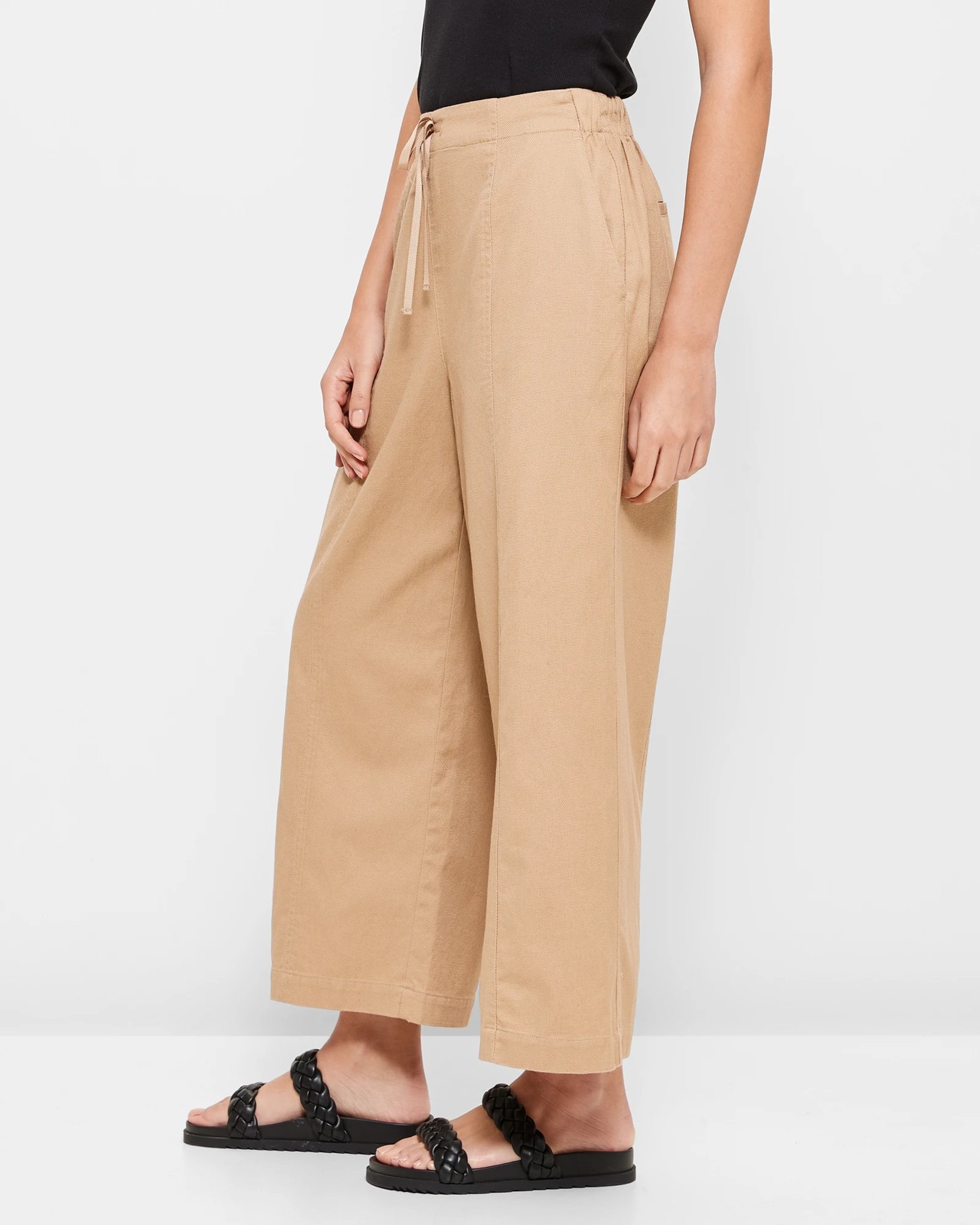 Seamed Wide-Leg Pants