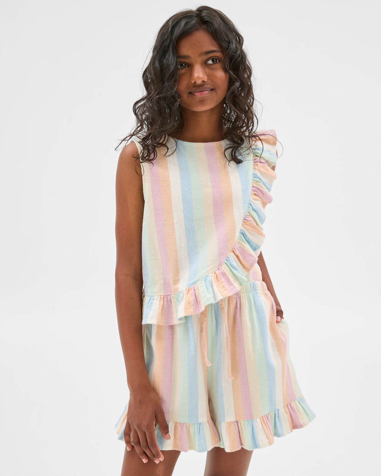 320_71835723_3+320T7183