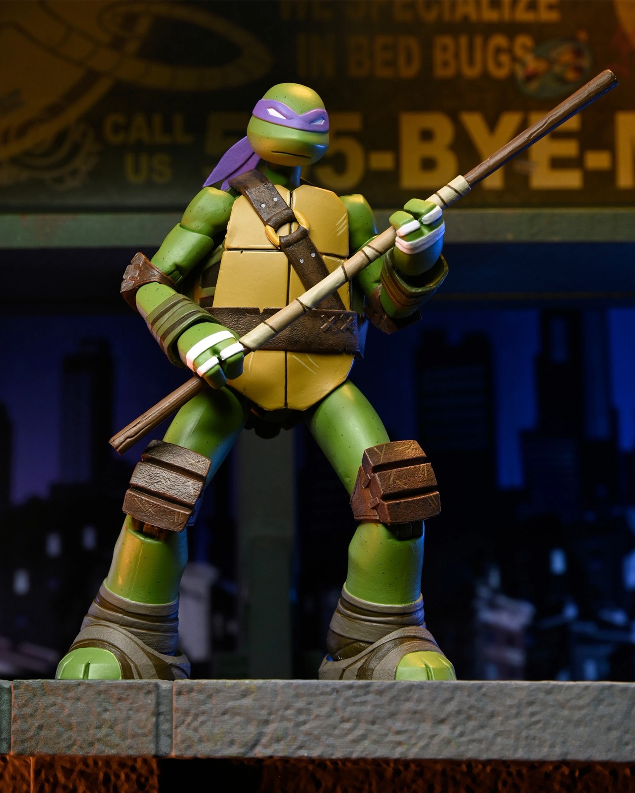 NECA TMNT Donatello Ultimate 7-Inch Scale Figurine 2 of 6