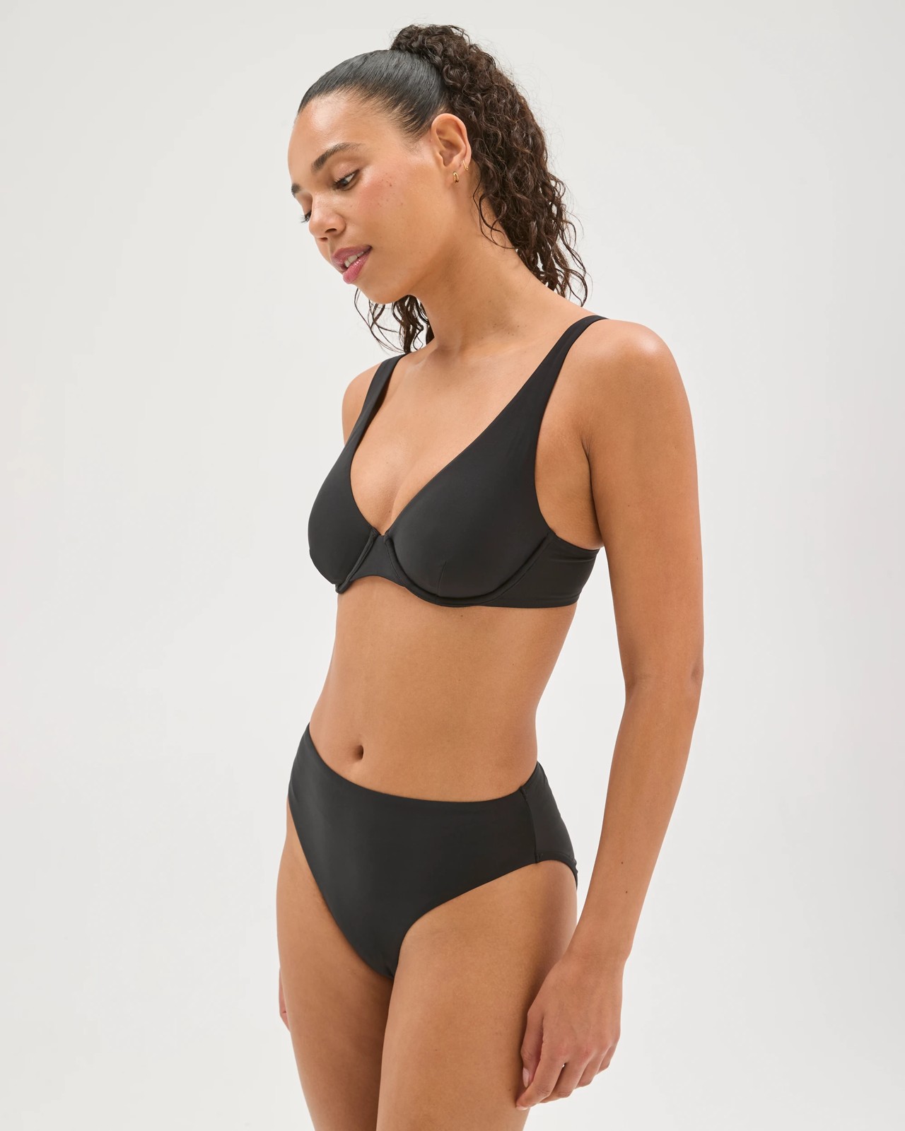 Shape Your Body V-Neck Underwire Swim Bikini Top - Black 3 of 5