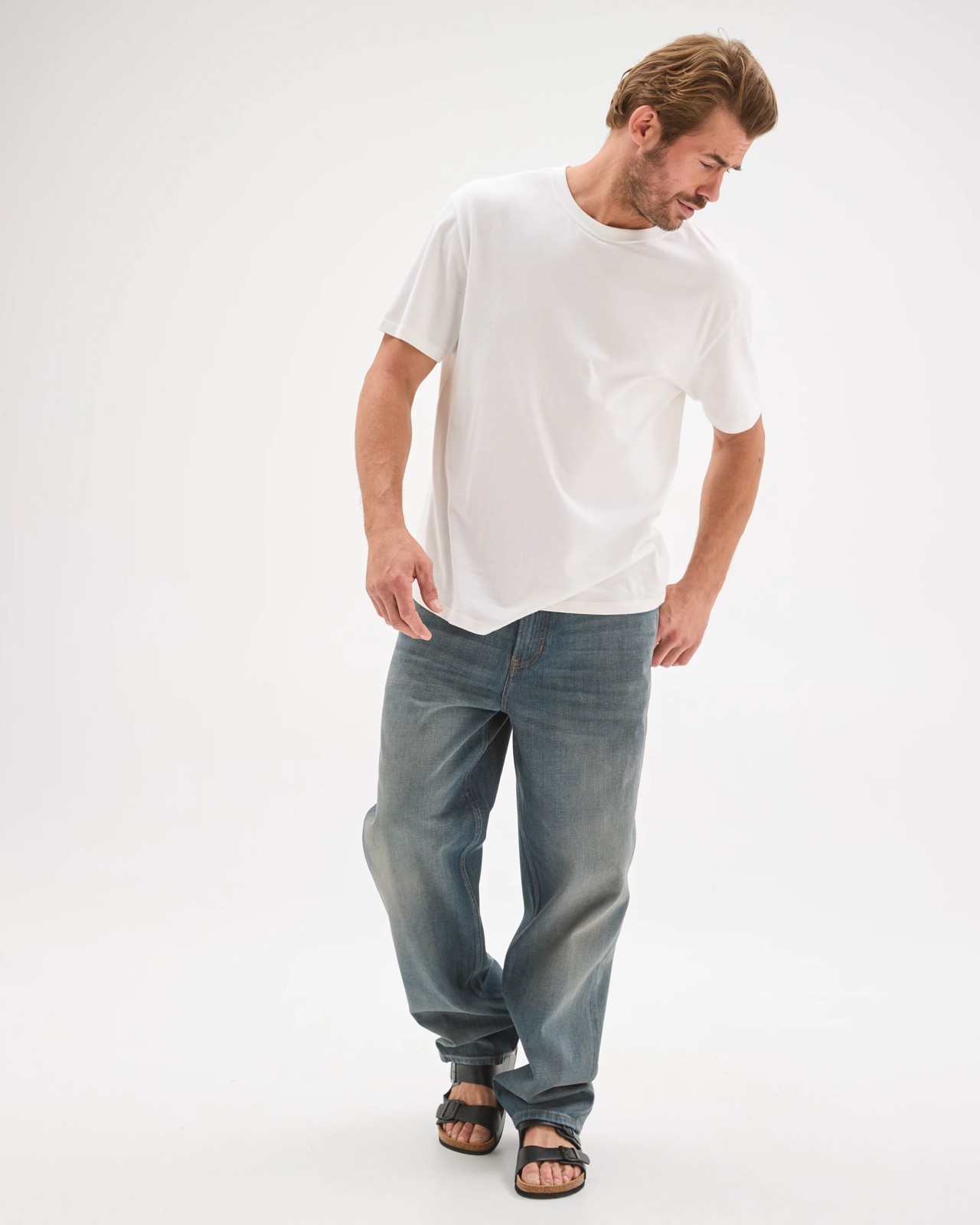 Relaxed Straight Fit Denim Jeans - Vintage Indigo Wash 4 of 6