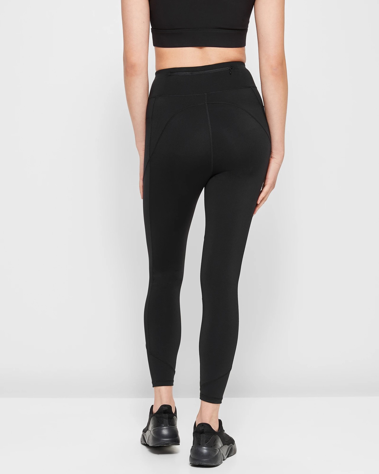 Ivy Park 'y' High Rise Leggings in Black