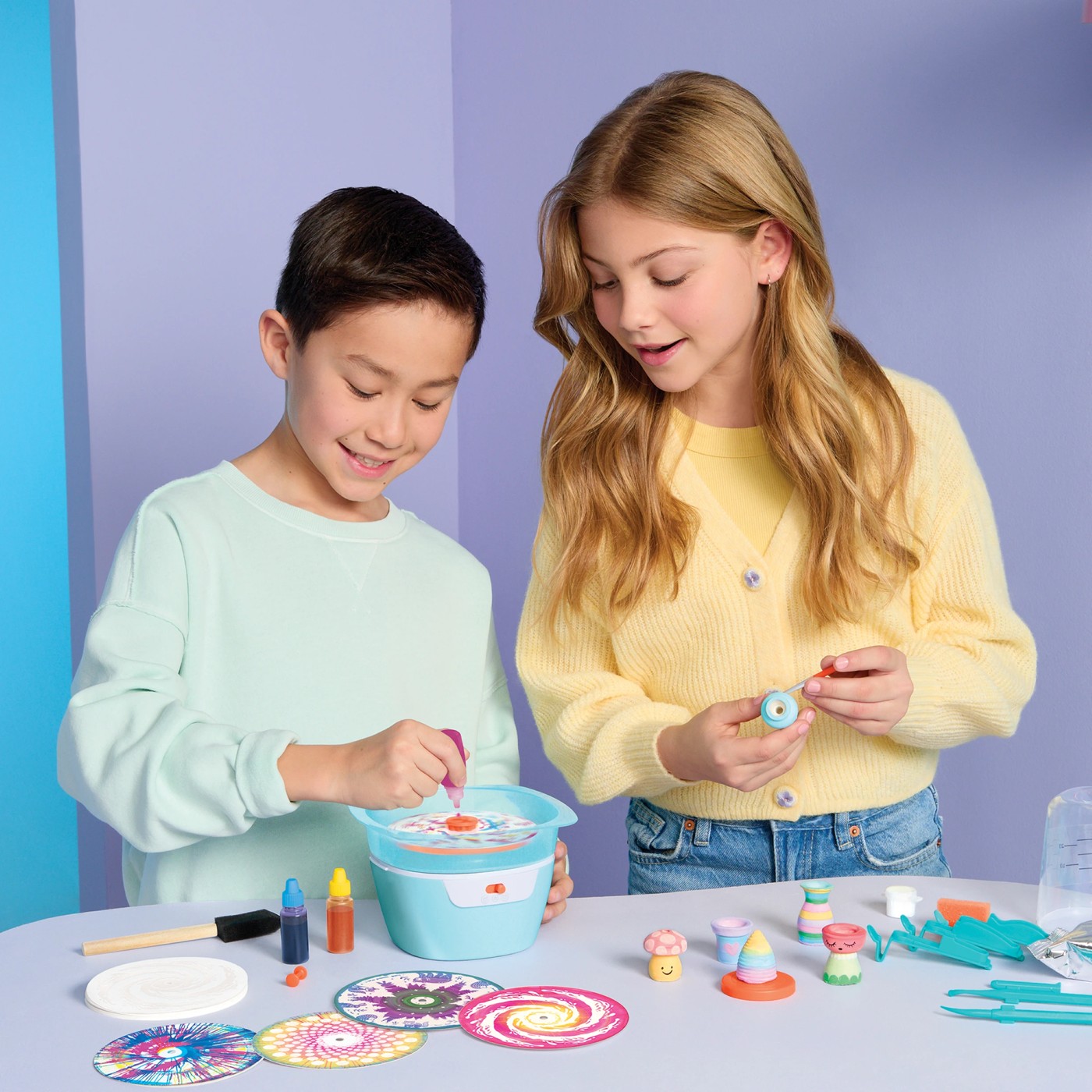 Mini Pottery and Spin Art Studio 5 of 5