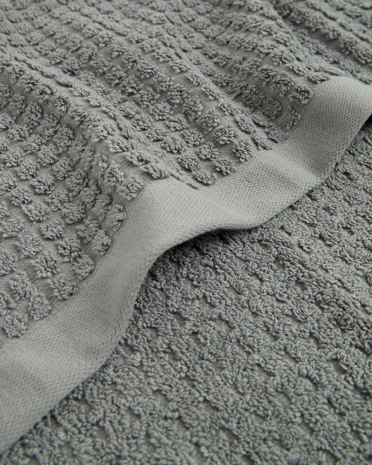 Cassie Textured Australian Cotton Bath Sheet - Smoke 2 of 3