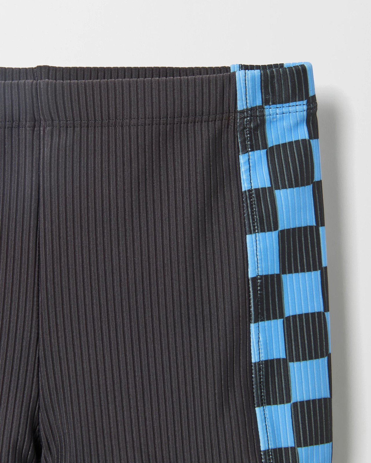 Elastic Waistband Swim Trunks 2 of 2