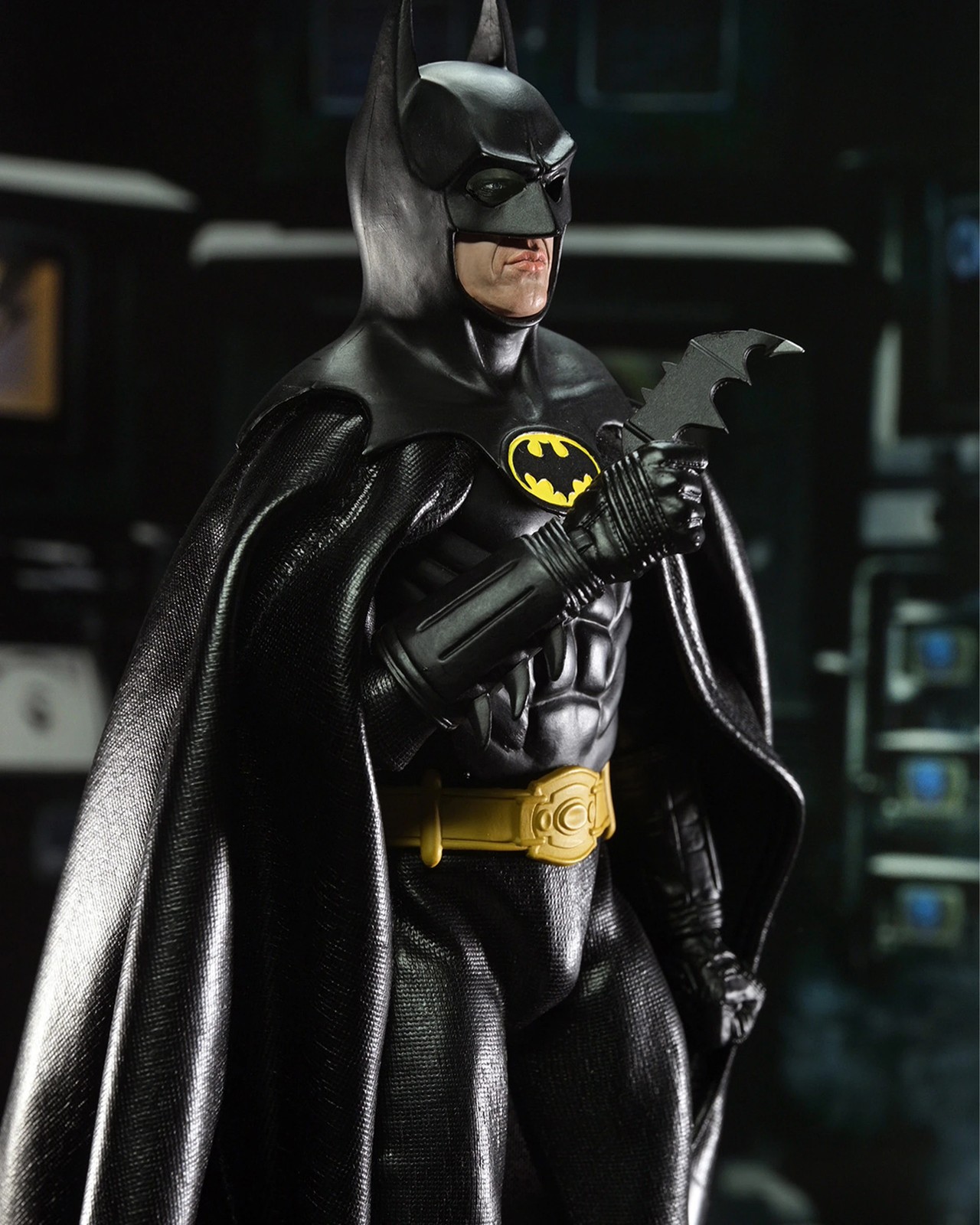 Neca DC Comics Batman (1989 Film) – 8 Inch Scale Clothed Action Figure 3 of 5