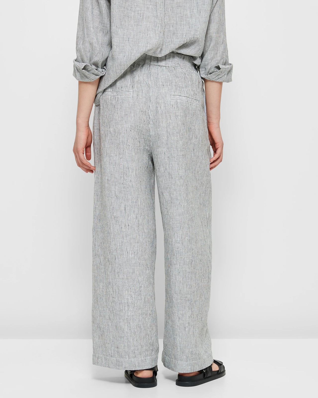 220_68619855_4+2724B6