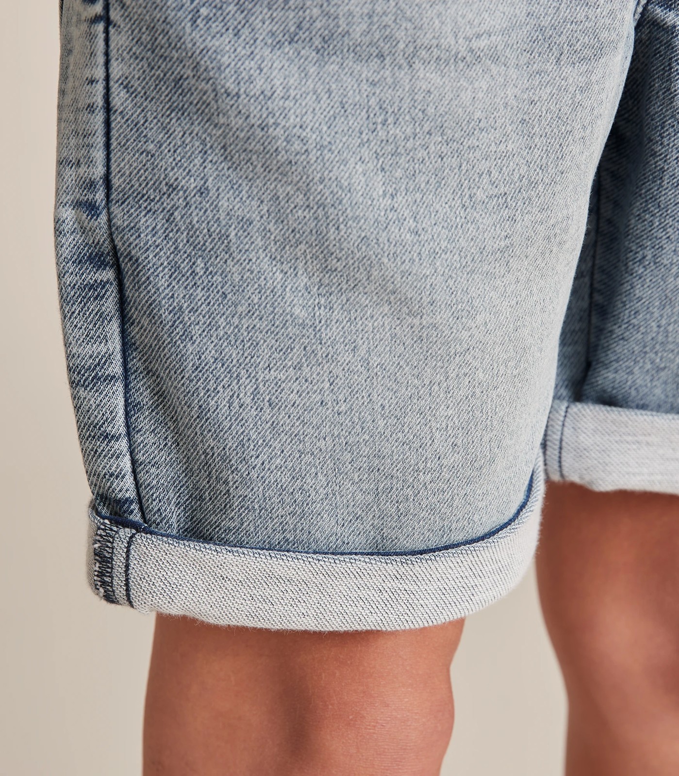 375_67809363_21+24701E