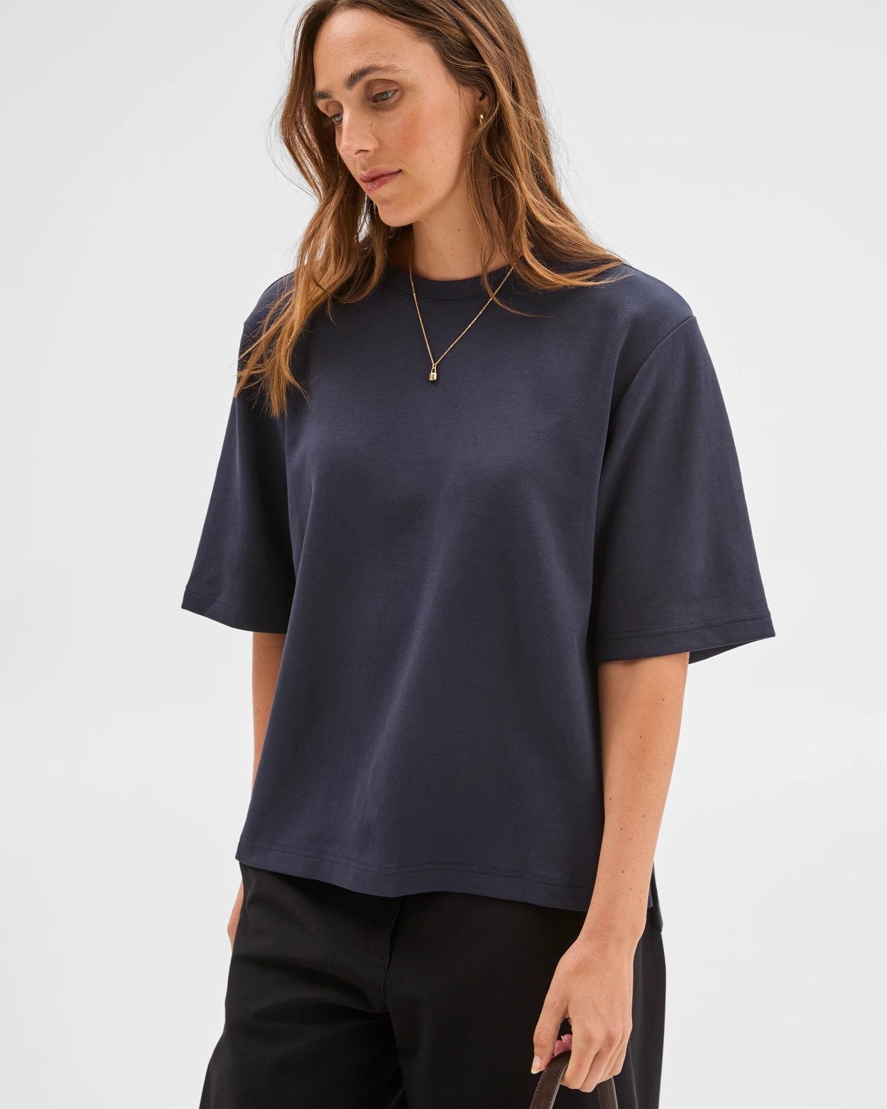 220_72033463_3+220T7203