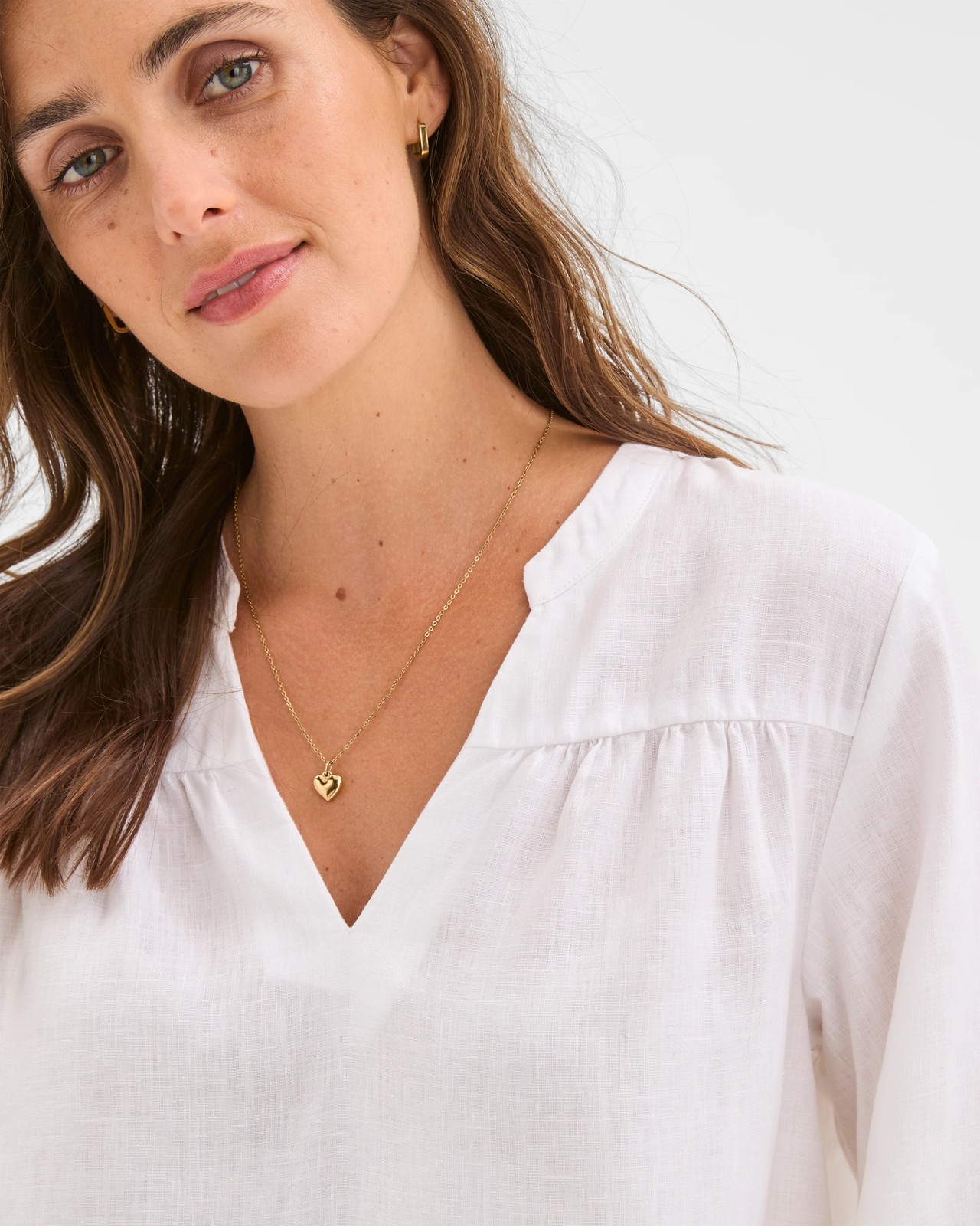 European Linen Short Sleeve V-Front Tunic Top - White 5 of 6
