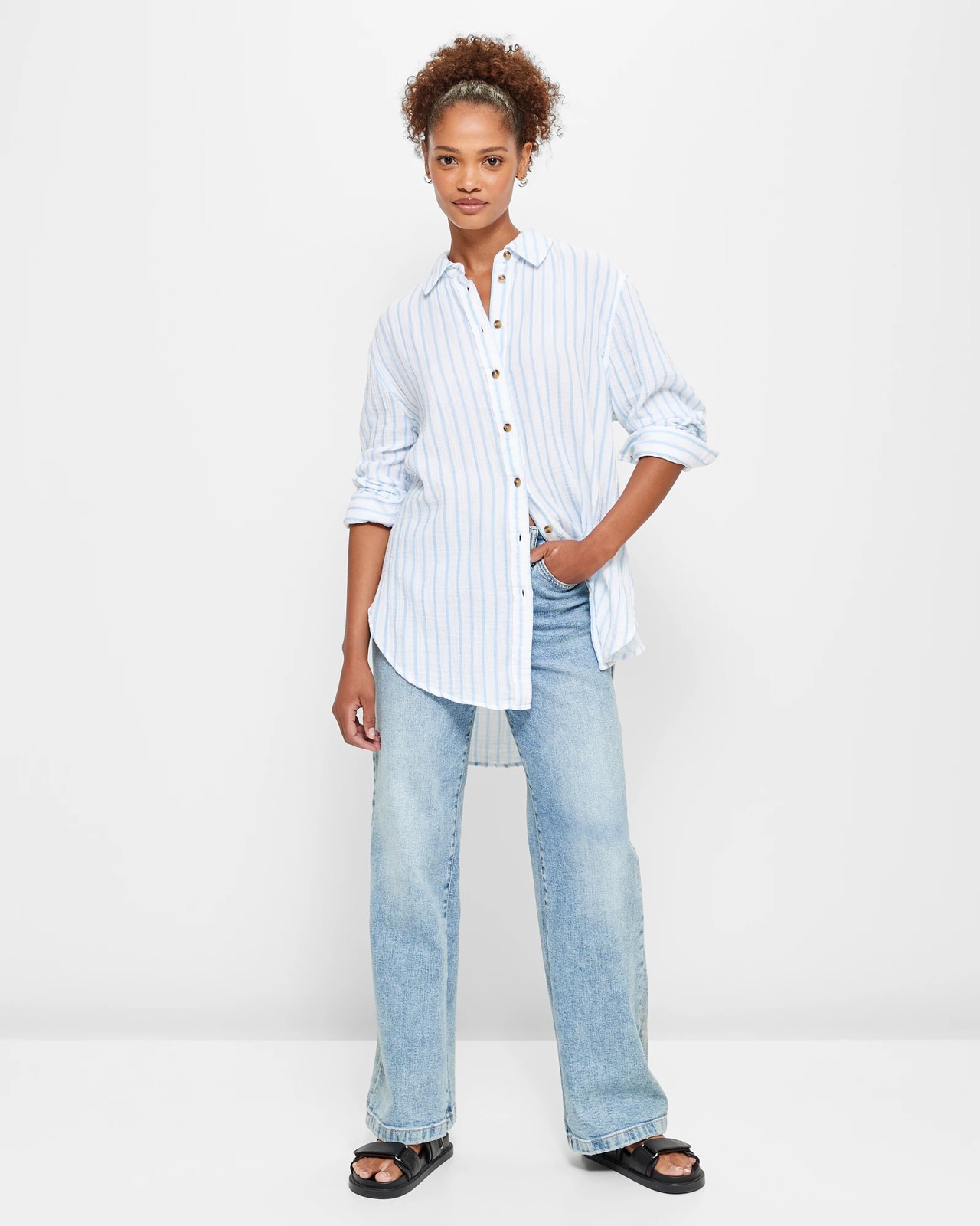 Courtney Shirt 2 of 5