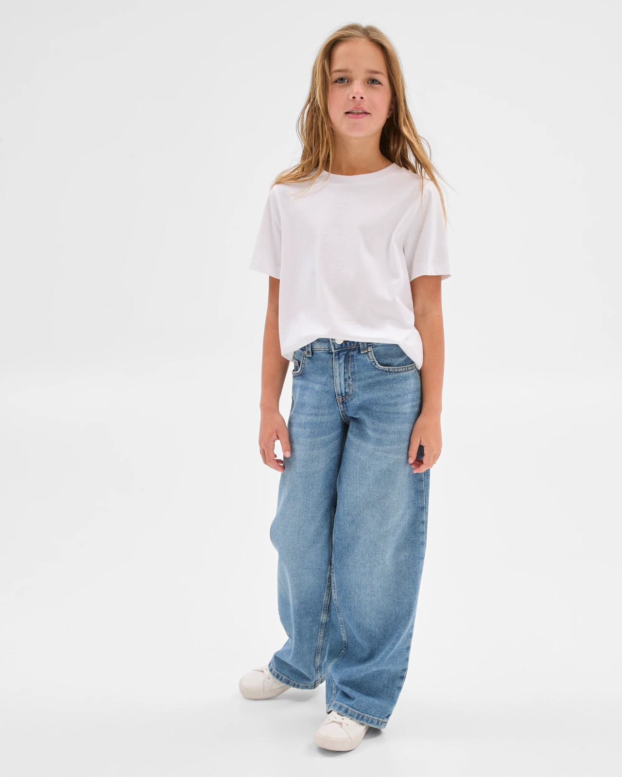 320_71968988_2+320T7196